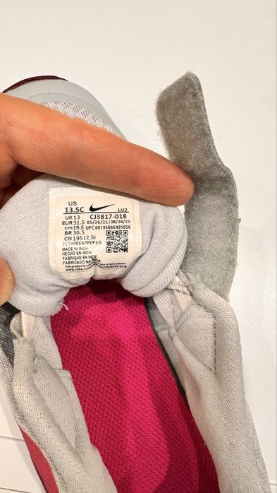 Кроссовки Nike на девочку размер 31,5
