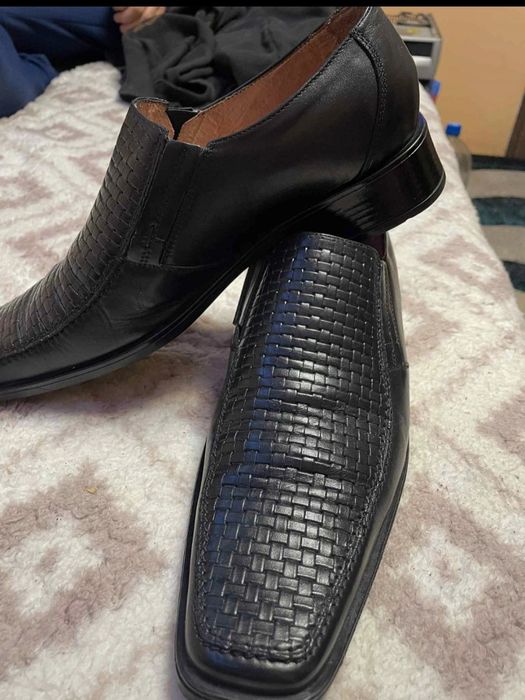 Pantofi piele nr 43 marca DENIS