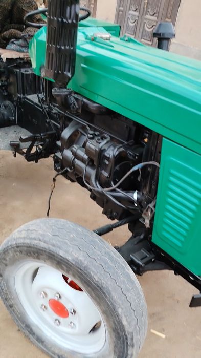 by 304-2 traktor