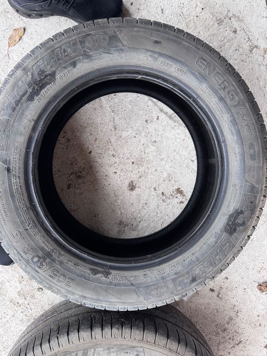 Vând anvelope Michelin 205/60 r16 de vară
