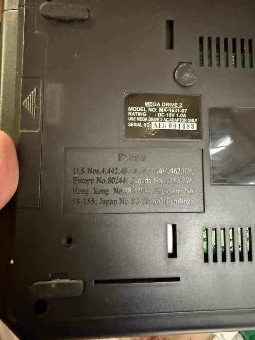 стара игрова конзола сега мега драйв 2