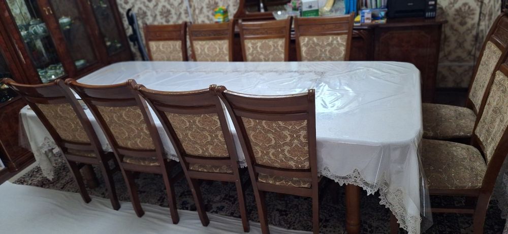 Mebel sotiladi xolati yaxshi.