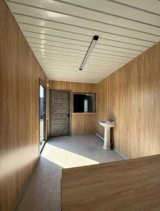 Столовая из контейнеров