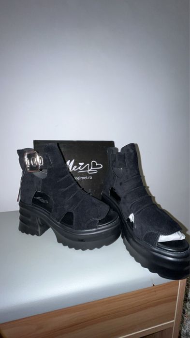 Летни обувки