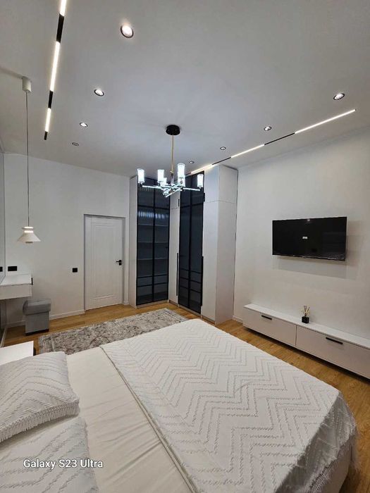 СРОЧНО Высокопотолочка Ш.Руставели 1 линия 3 комнаты новый ЕВРО ремонт