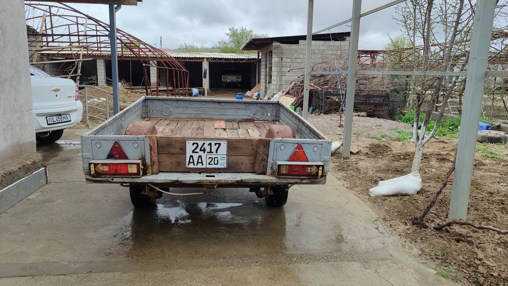 Moskvich AZLK SROCHNO Sotiladi Prisepi bilan narxi 22 million kami bor