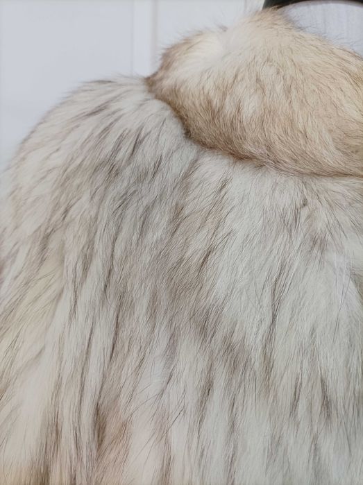 Saga Fox палто от лисица