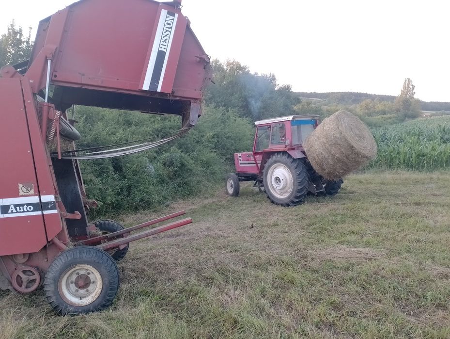 Presă de balotat HESSTON Auto 5670