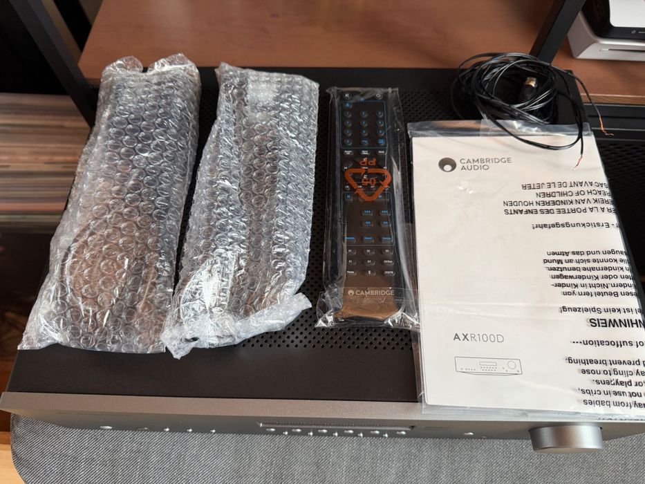 Cambridge Audio AXR100D, Усилвател