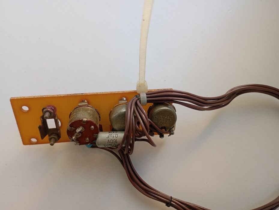 Продам электронные компоненты