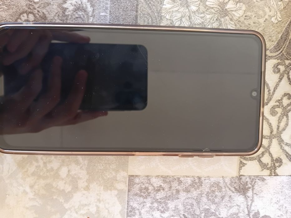 Galaxy a06 4 oy ishlatilgan xotira 128 gb sum 900ming