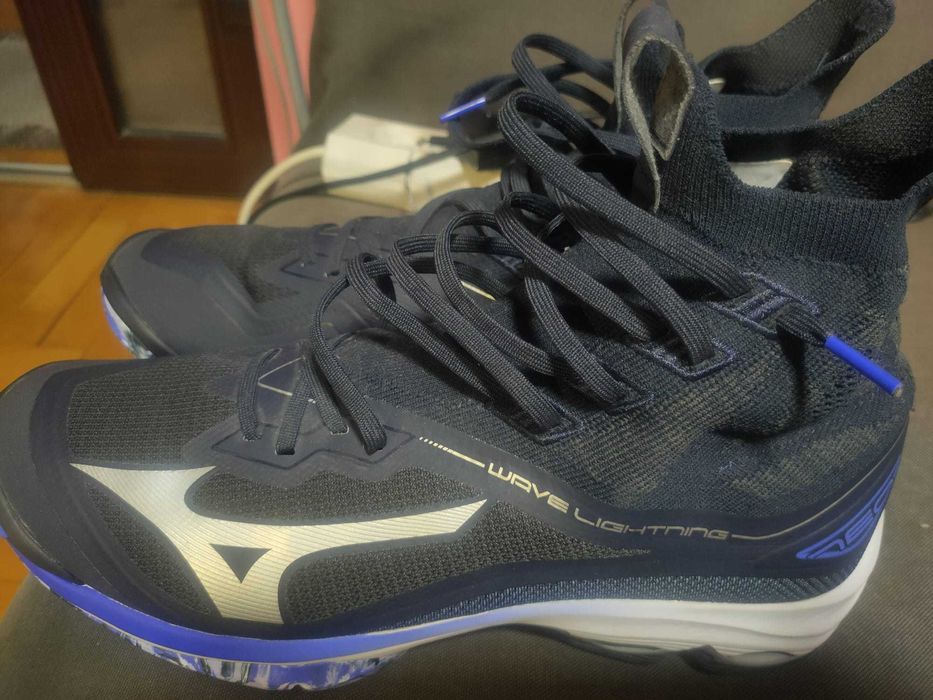 Mizuno Enerzy albastri