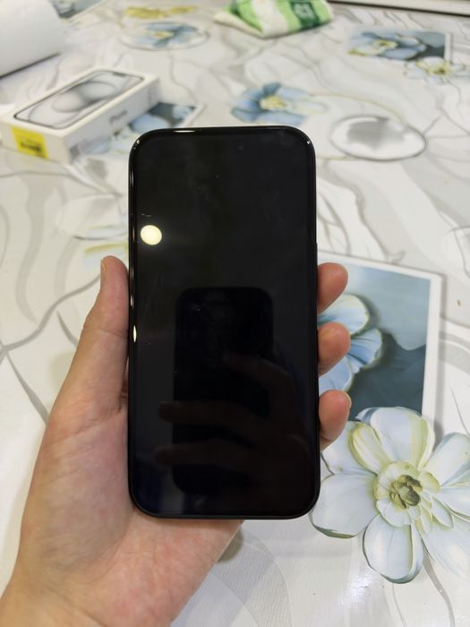 Срочно продам Iphone 15
