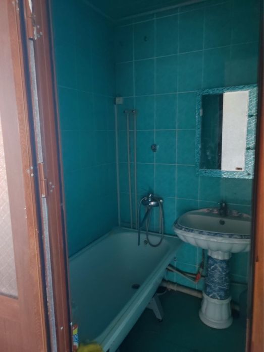 1 мкр 3 бөлмелі квартира сатылады