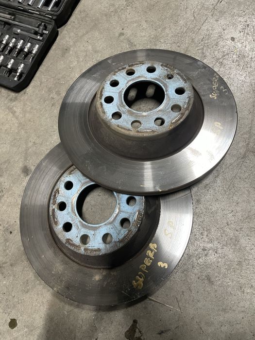 Set discuri frana fata spate Volkswagen golf 7 passat b8 octavia 3