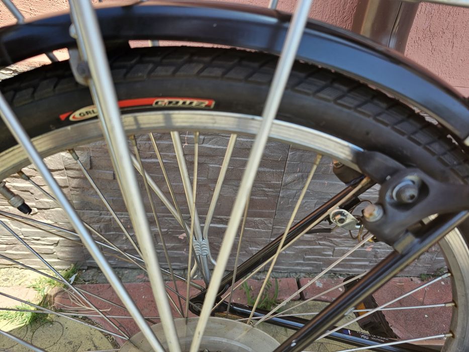 Bicicleta 28 Roz Dama cadru in jos