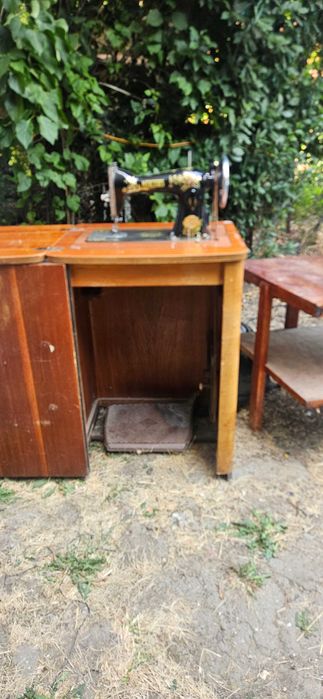 Шевна машина МЕРЦЕДЕС