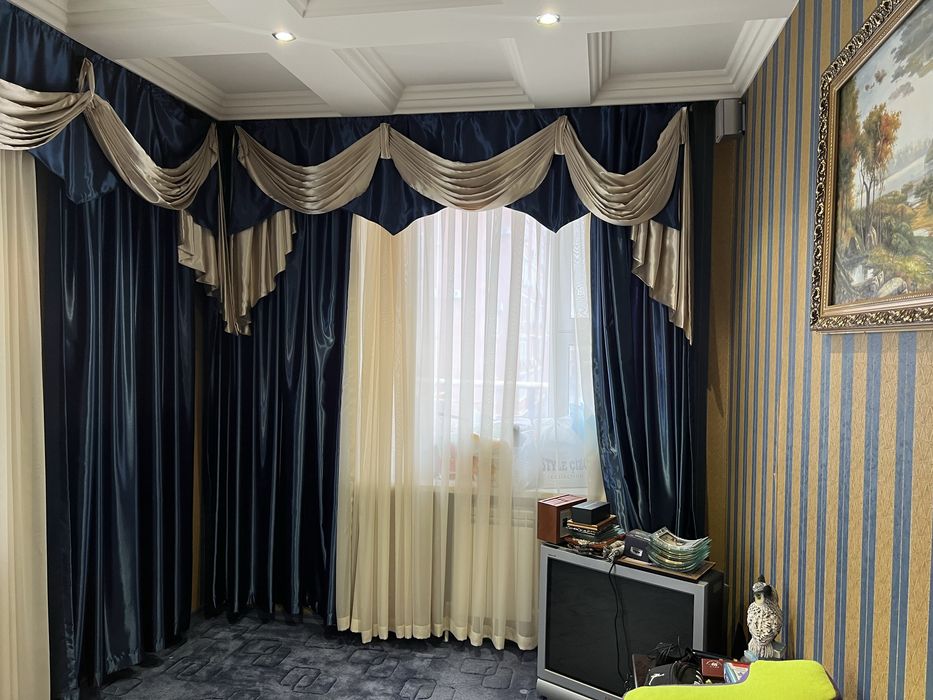 Продам теневые шторы.