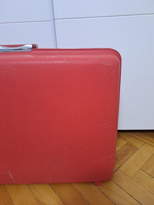 Valiza/geamantan Samsonite.