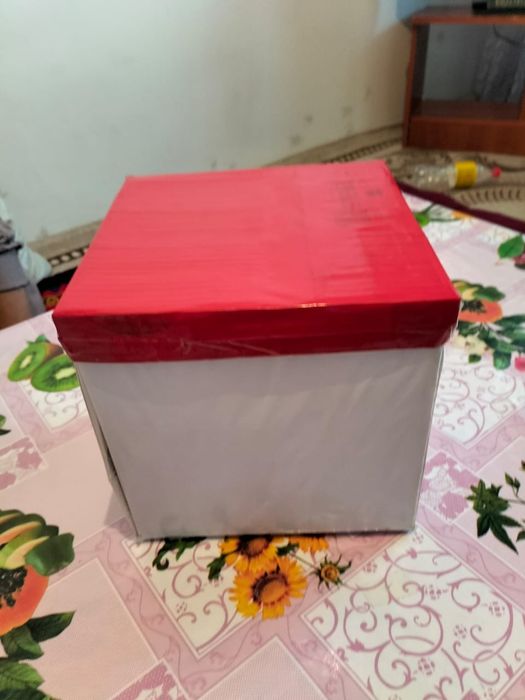 Коробки падарочные