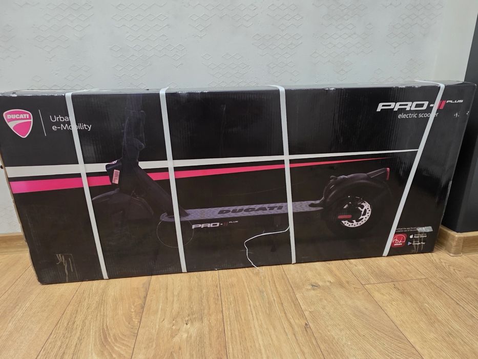 Ducati Pro II Plus Електрическа Тротинетка! Запечатана! Гаранция! Вива