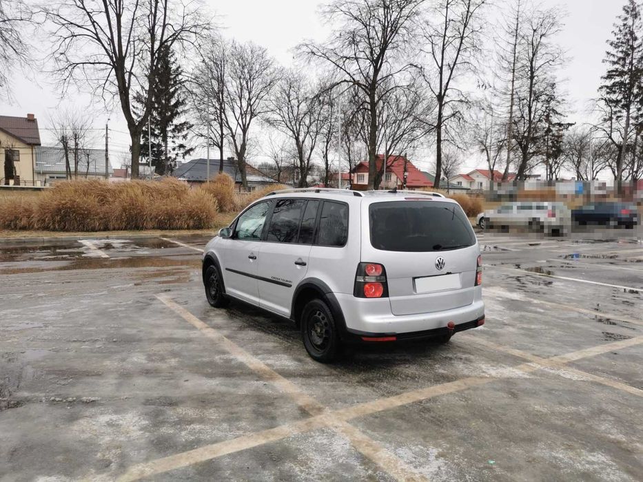Volkswagen Touran Cross 2.0 TDI DPF 170 CP