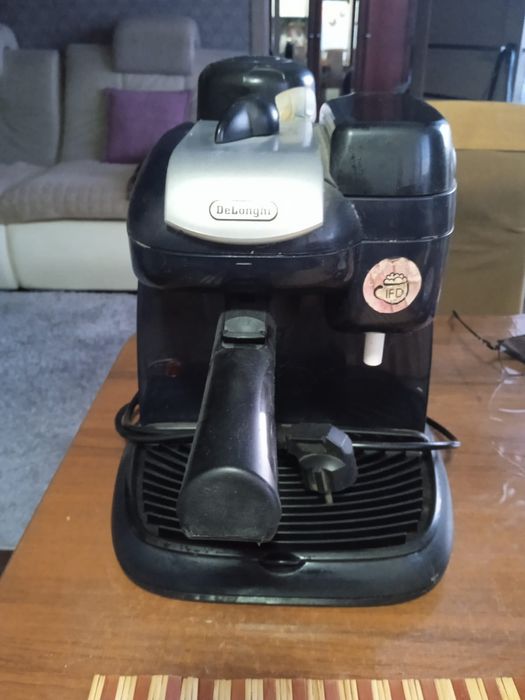 Продам кофе машину.