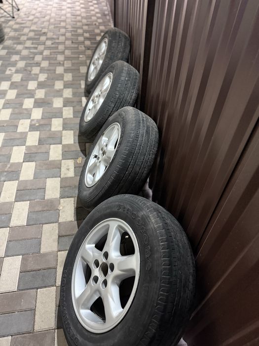 Комплект шин с дисками тойота