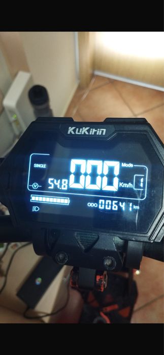 Vand trotineta electrica  KUKiRiN G2 MAx