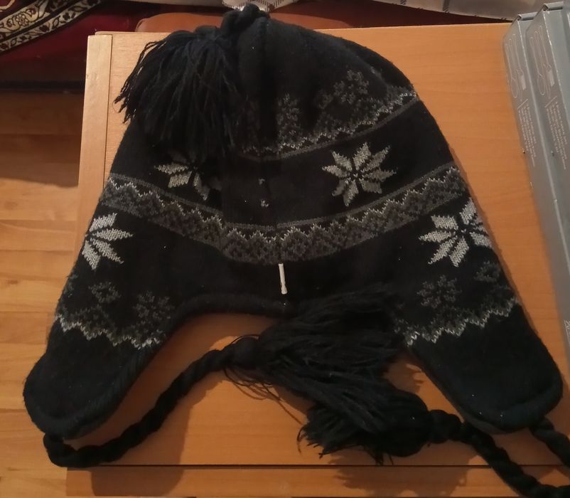 Caciuli de iarna mărimi universale noi,preț mic
