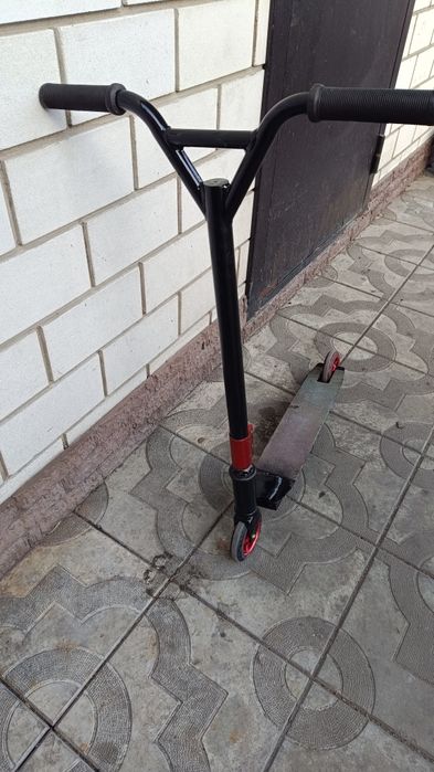Продам самокат .