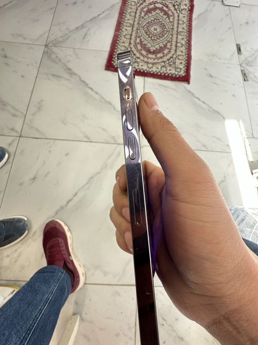 Iphone 14 Max xoltai yaxshi orqa krishka singan