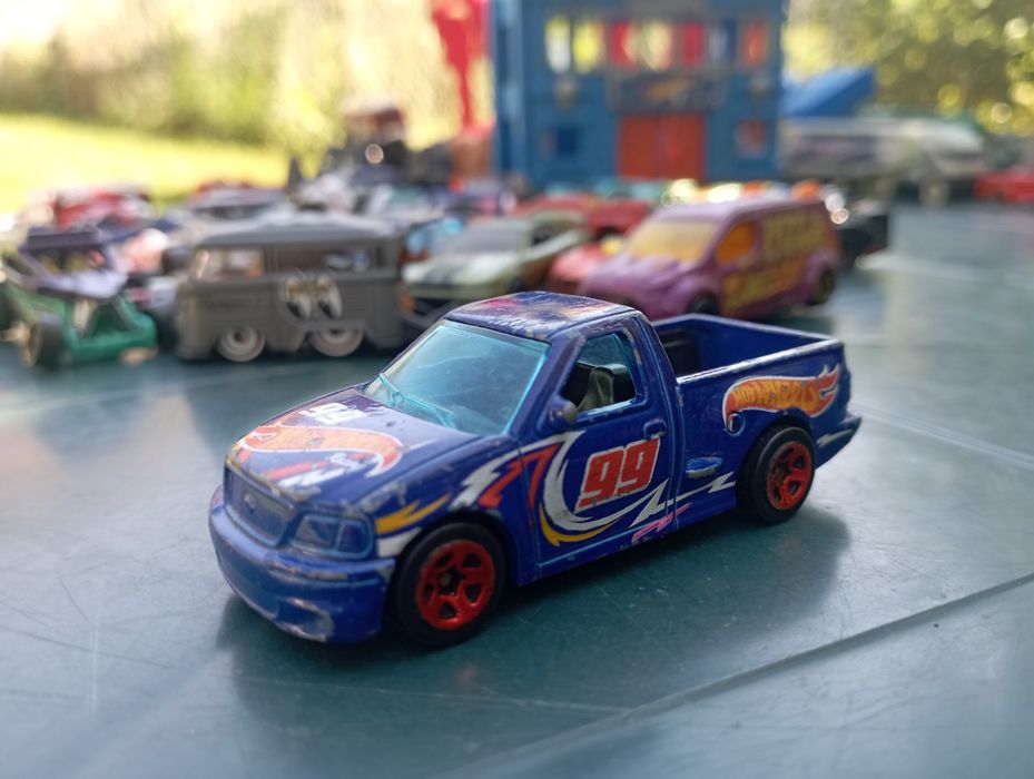 Комплект метални колички и писти Hot Wheels