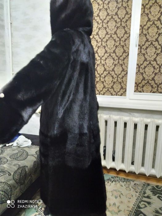 Продам норковую шубу