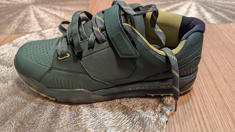 [NOI] Pantofi MTB Endura MT500 Burner Clipless - Mărime 44  cu etcheta