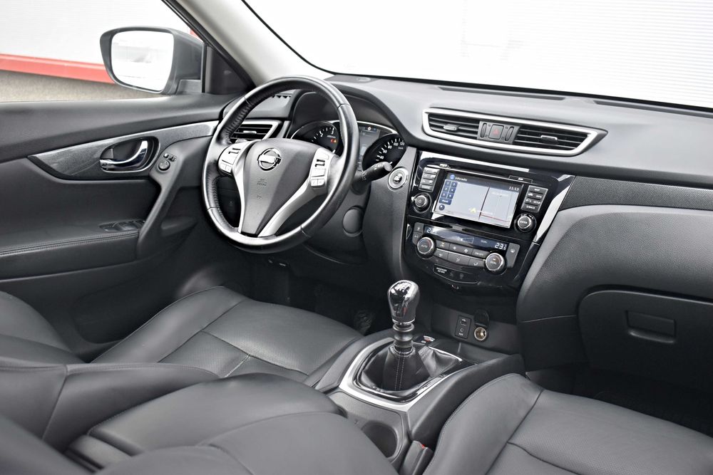 Nissan X Trail-2014-Trapa-4x4-Navigatie-7 LOCURI-1.6 Diesel-131cp