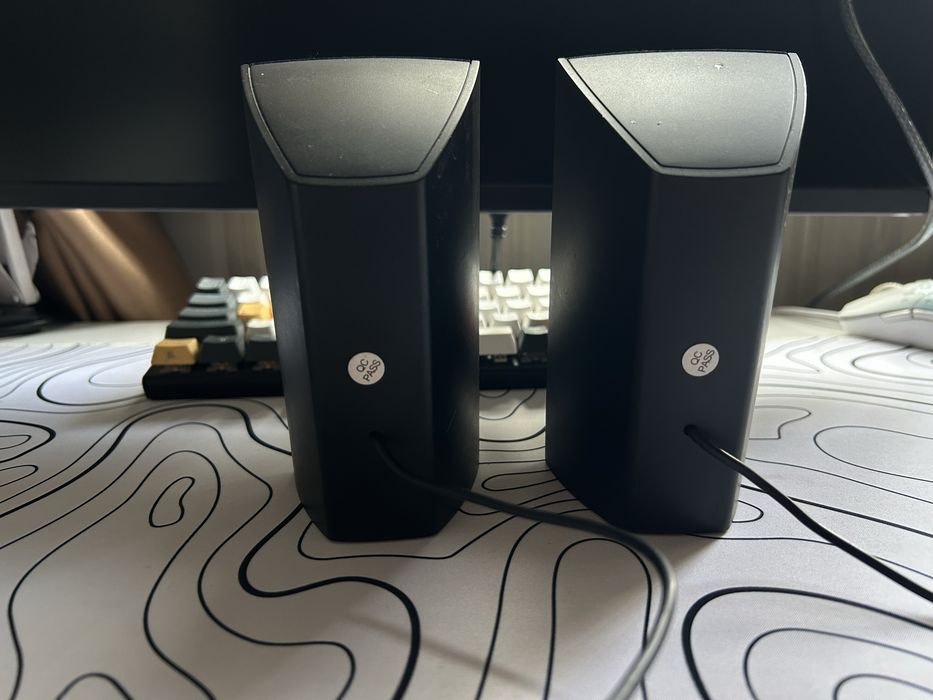 Прлдам колонки Microlab