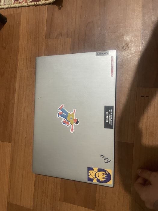 Ноутбук сатылады