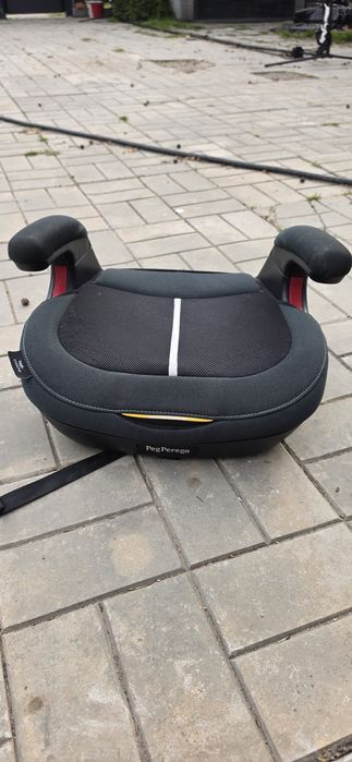 ÎNĂLȚĂTOR copii 7-10 ani PegPerego, stare excelenta cu isofix