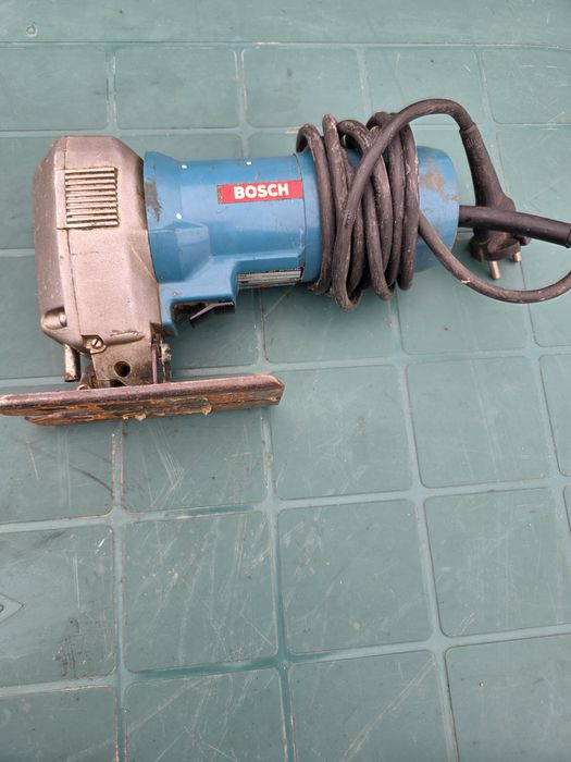 Fierăstrău pendular