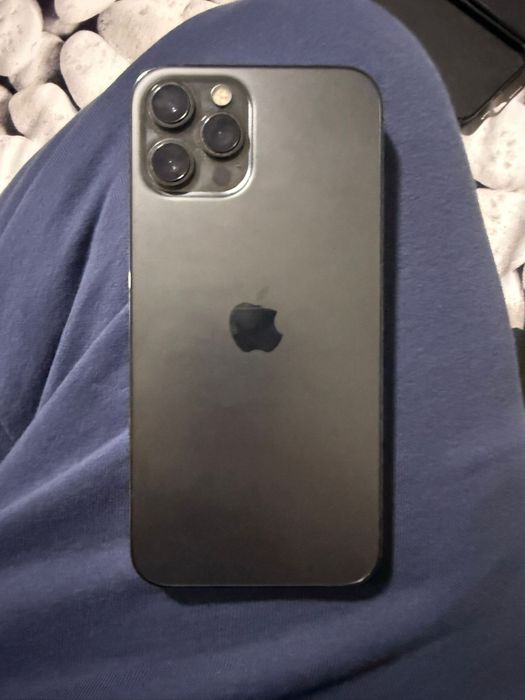 Iphone 12 pro max 512 baterie 79%