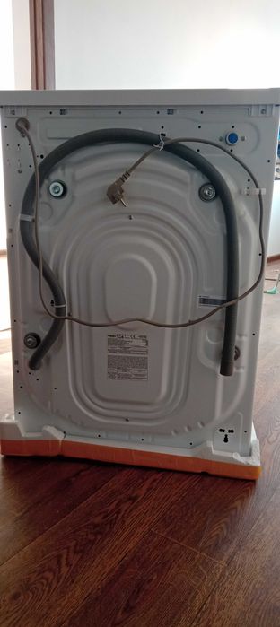 Стиральная машина Hansa