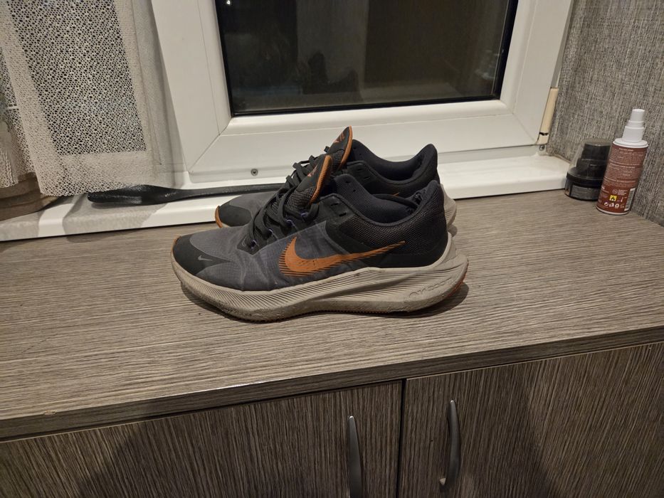 Продавам обувки Nike