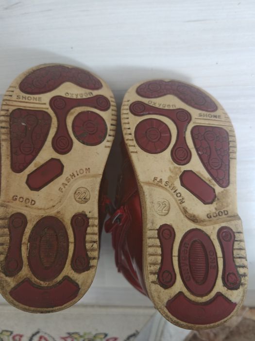 Продам осеннее сапожки для девочки