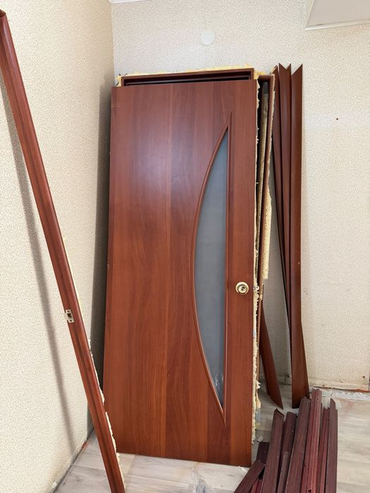 Продам двери в хоршем состояний