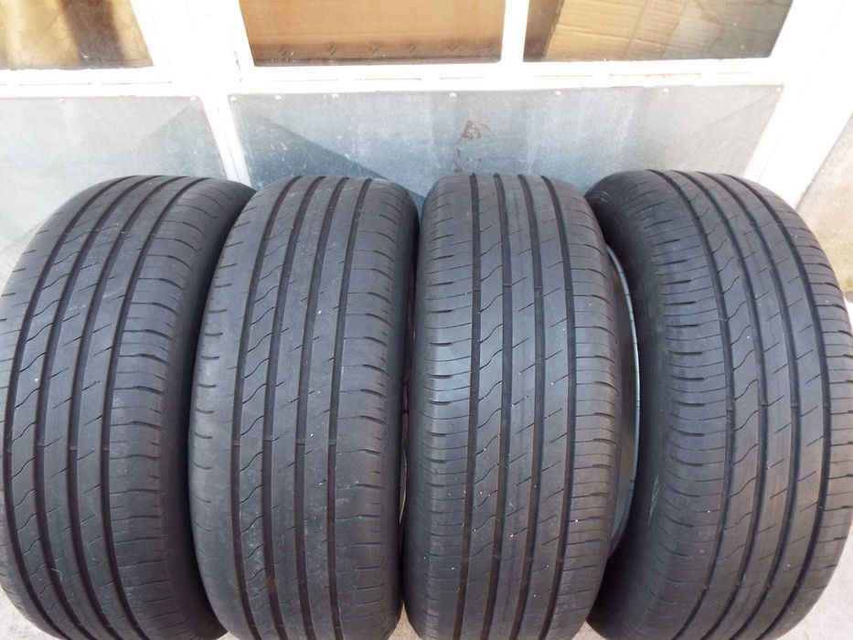 vand 4 anvelope de vara 215/55/17 goodyear efficientgrip performance2