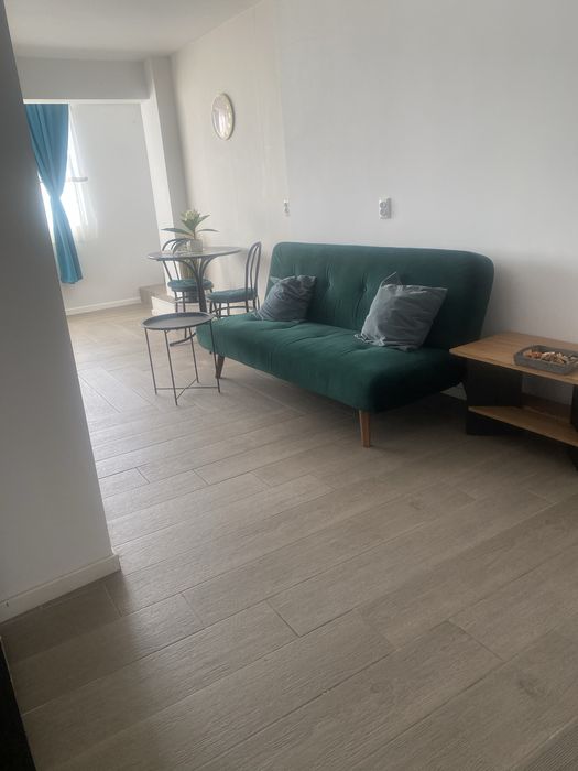 Inchiriez apartament