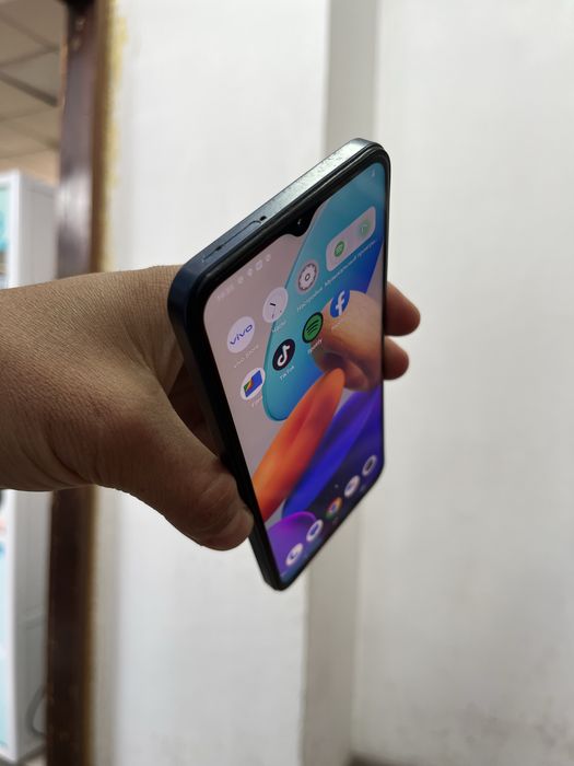 Vivo y35 128 8 GB