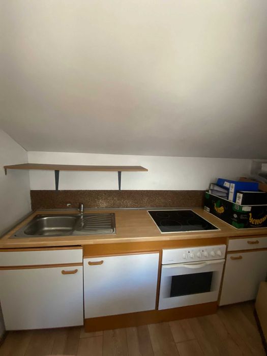 Mobilier bar și bucătărie ,tonomat de dulciuri