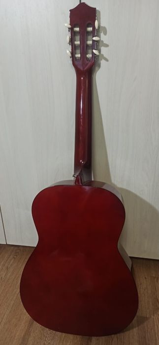 Классическая гитара абсолютно новая